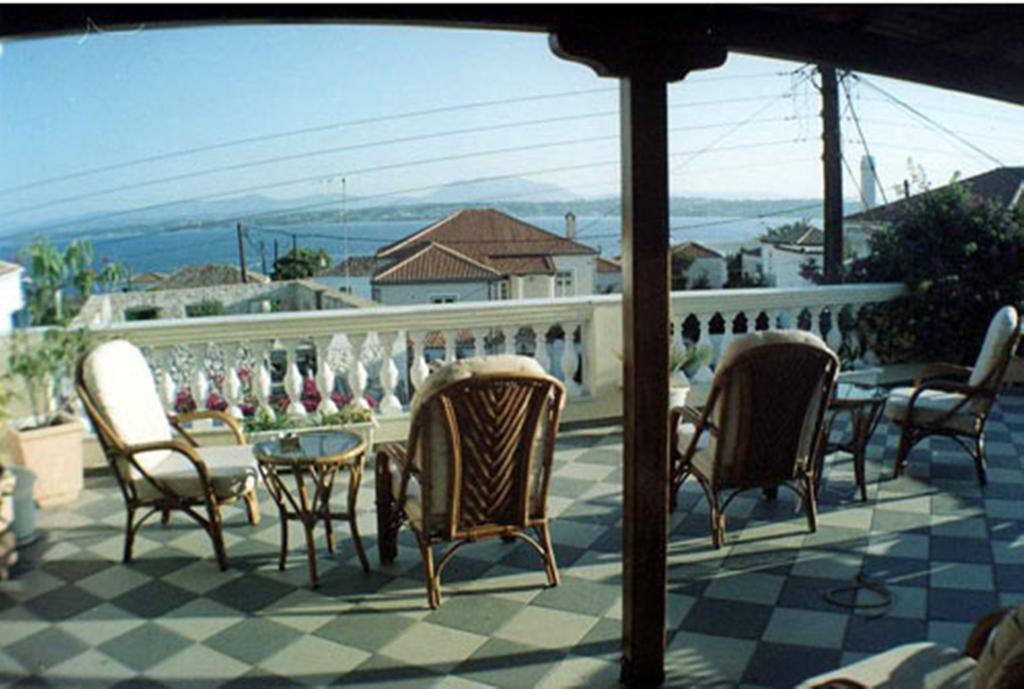 Victoria Studios Spetses Town ภายนอก รูปภาพ